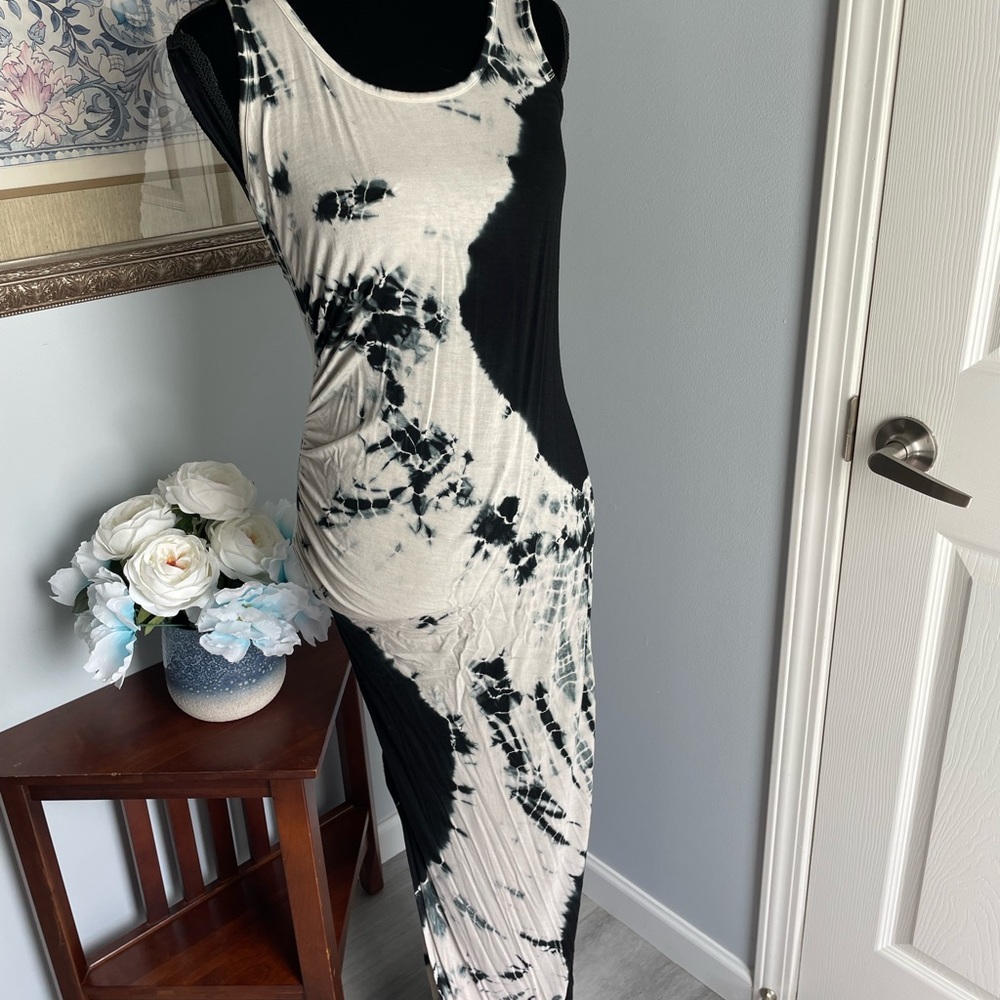 Anama Black and White Asymmetrical Bodycon Dress